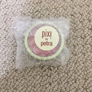 Pixi by Petra blush